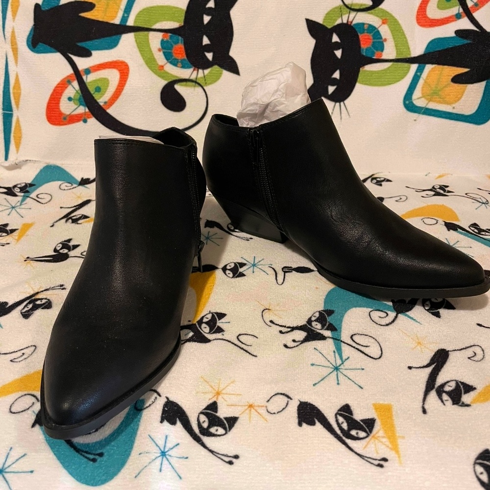 Indigo Rd Women’s Irdallin Booties